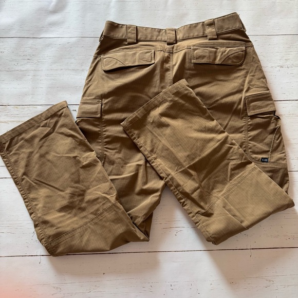 2 pairs 5.11 Tactical Men's pants in Tan and Brown - Picture 10 of 12